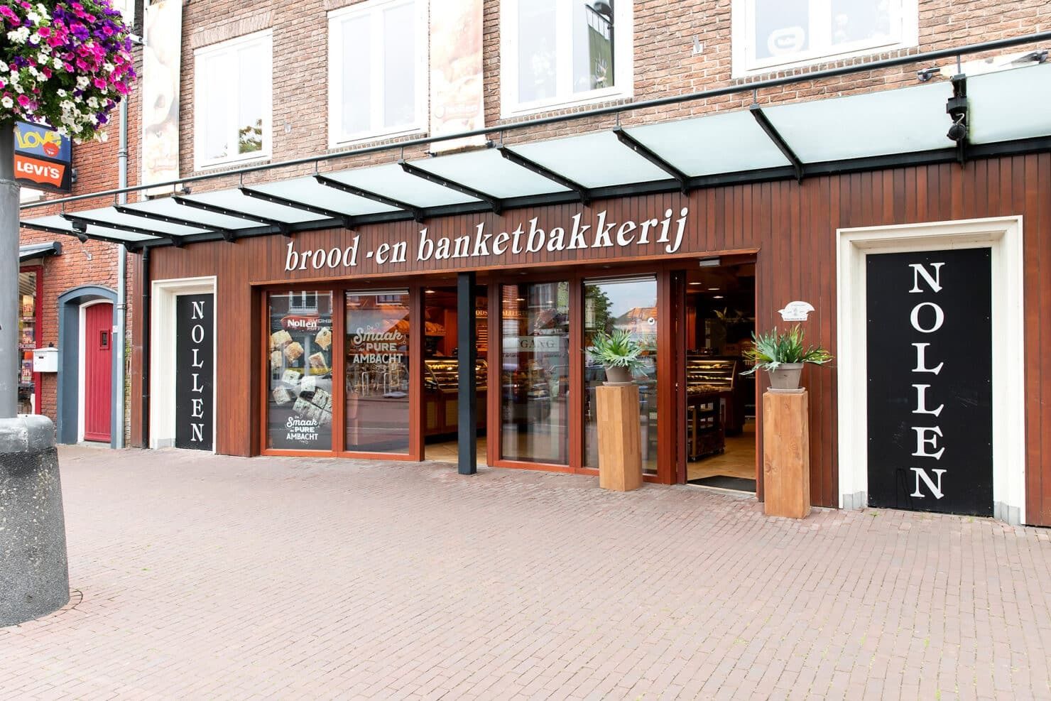 2m1a3099 Winkel Goor