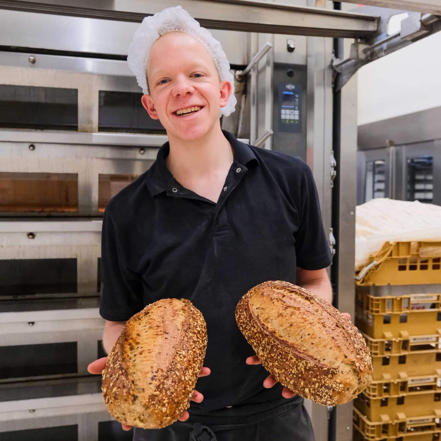 Broodbakker bij Bakkerij Nollen
